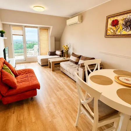 Boutique 2br | Pearl & Views *